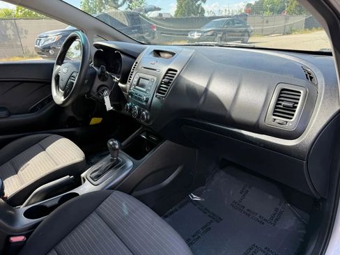 Used 2015 Kia Forte LX w/ Popular Package FWD image 19