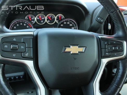 Used 2022 Chevrolet Silverado 3500 LT w/ Convenience Package AWD/4WD image 17