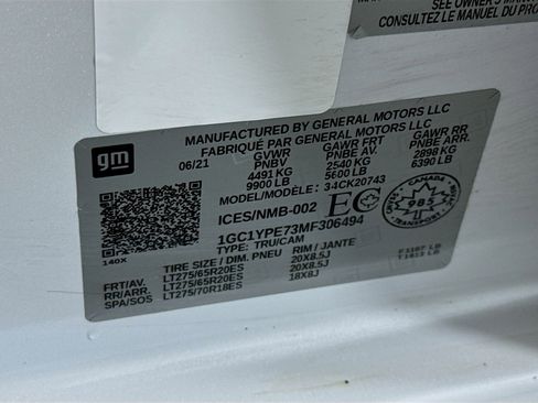 Used 2021 Chevrolet Silverado 2500 LTZ w/ LTZ Convenience Package image 38