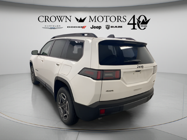 Used 2026 Jeep Cherokee Laredo AWD/4WD image 4