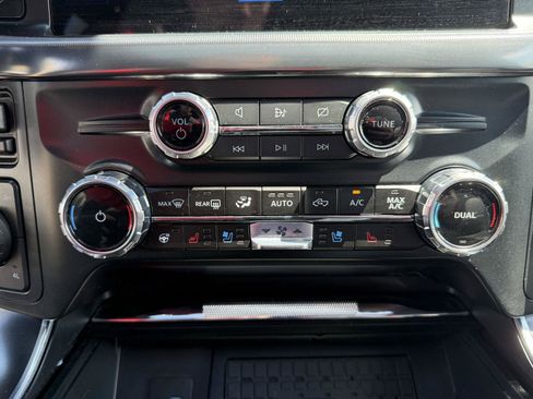 Used 2024 Ford F150 Raptor AWD/4WD image 17
