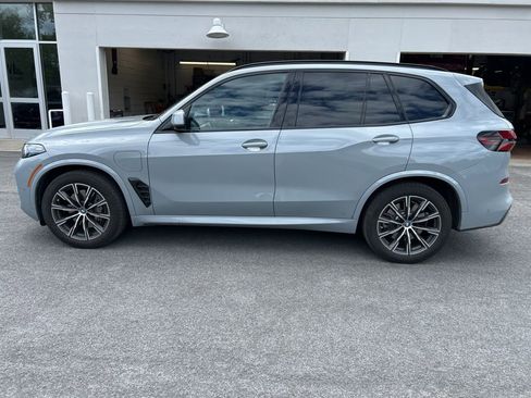 Used 2025 BMW X5 xDrive50e w/ M Sport Package AWD/4WD image 2