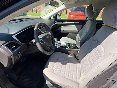 Used 2016 Ford Fusion S FWD image 21