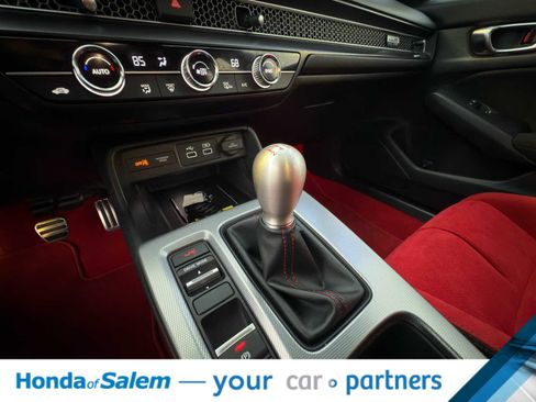 Used 2023 Honda Civic Type R image 19