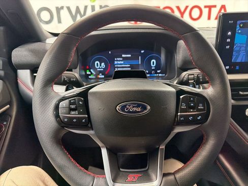 Used 2025 Ford Explorer ST image 29