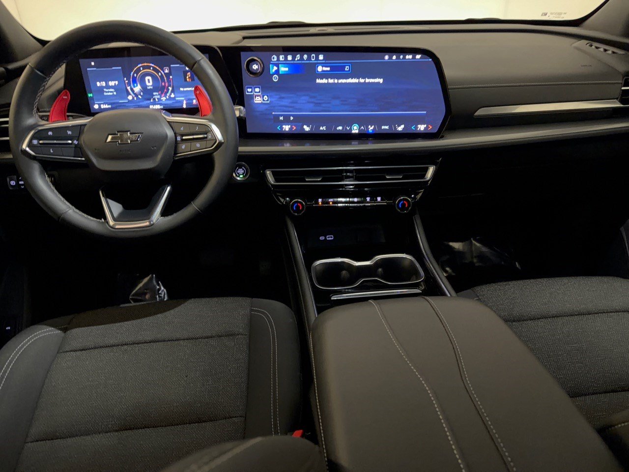 Used 2024 Chevrolet Traverse LS w/ Midnight/Sport Edition FWD image 17