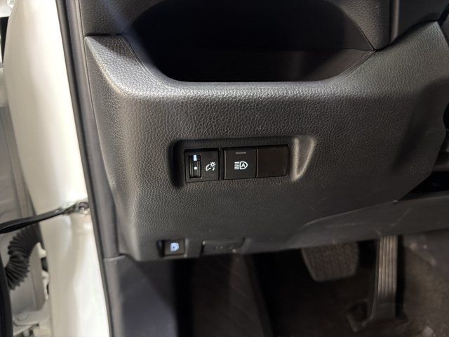 Used 2024 Toyota RAV4 LE AWD/4WD image 35