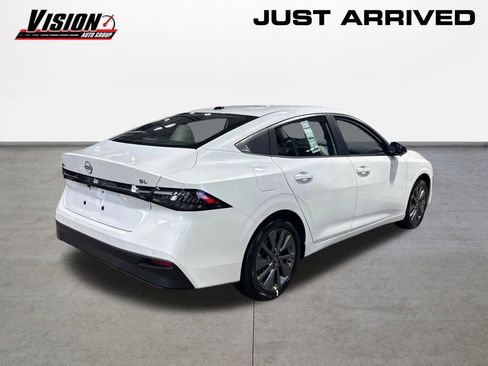 New 2026 Nissan Sentra SL w/ Floor Mat Package FWD image 5