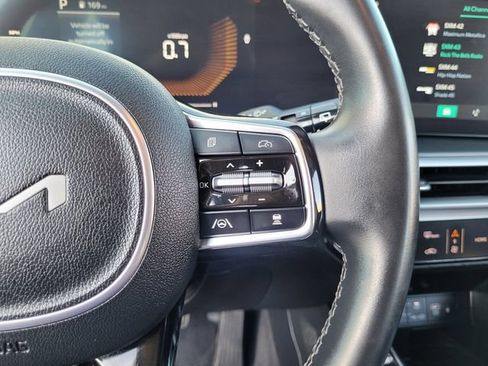 Certified 2024 Kia Sorento S FWD image 25