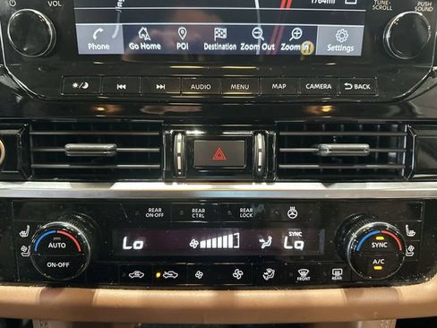 Used 2022 Nissan Pathfinder Platinum w/ Cargo Package AWD/4WD image 21