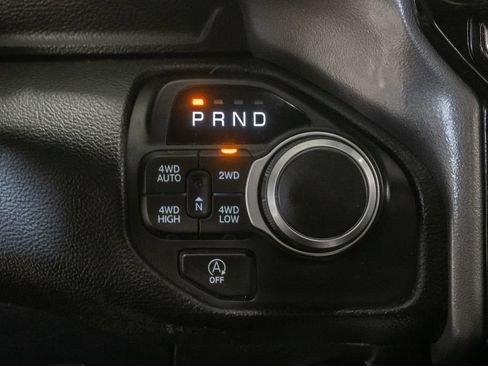 Used 2025 RAM 1500 Big Horn AWD/4WD image 17