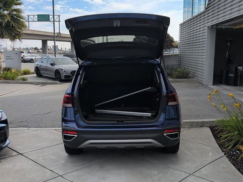 Used 2022 Volkswagen Taos SEL w/ Panoramic Sunroof Package image 15