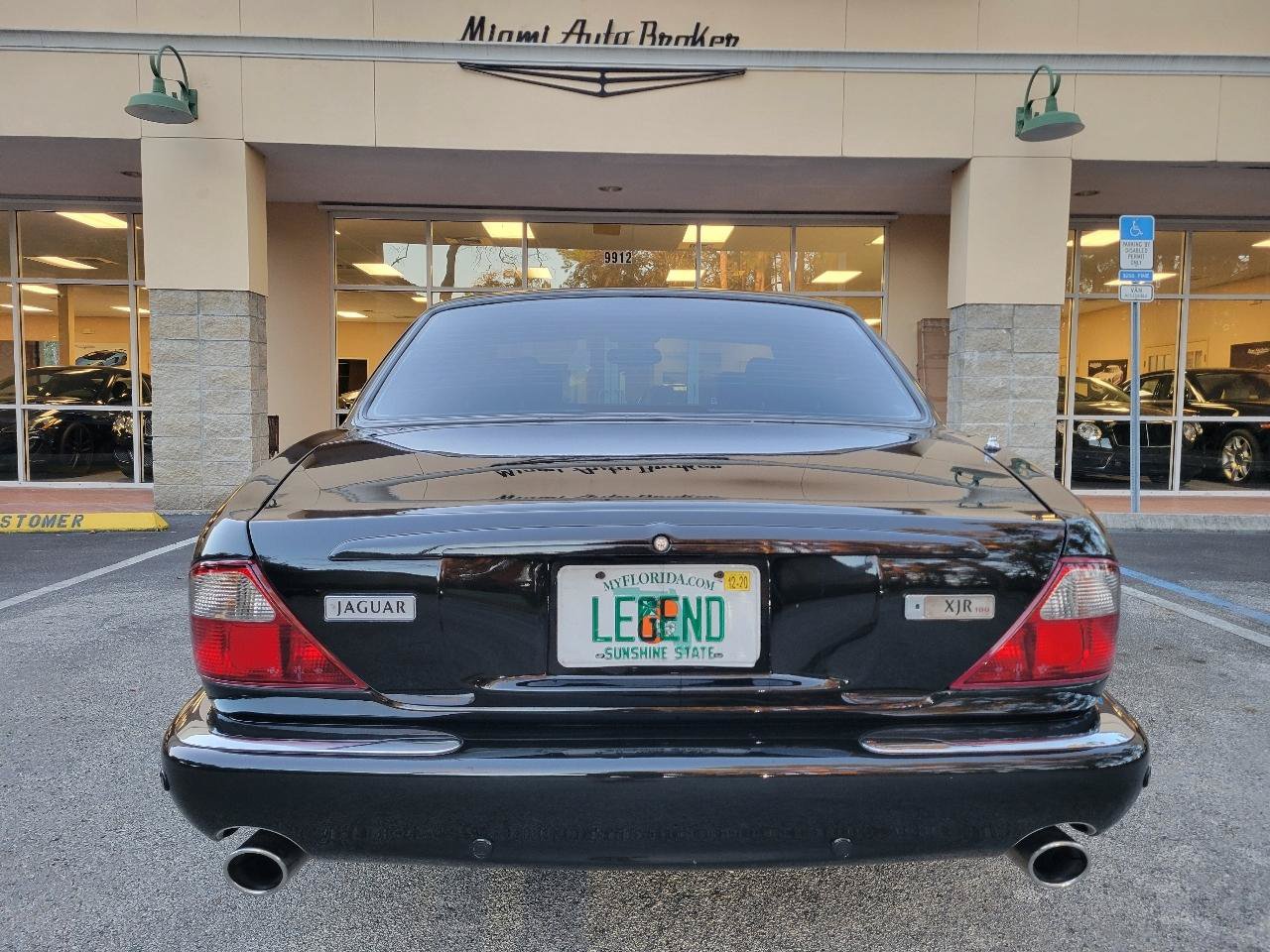 Used 2002 Jaguar XJ8 RWD image 8