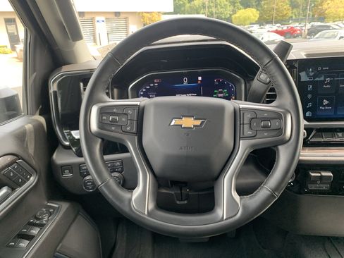 Used 2024 Chevrolet Silverado 2500 LTZ image 18