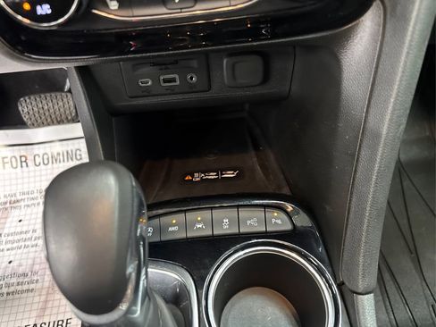Used 2023 Buick Encore GX Essence w/ Advanced Technology Package AWD/4WD image 38