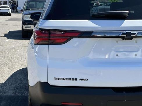 Certified 2023 Chevrolet Traverse RS AWD/4WD image 15