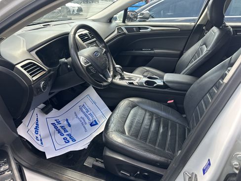 Used 2013 Ford Fusion SE FWD image 19