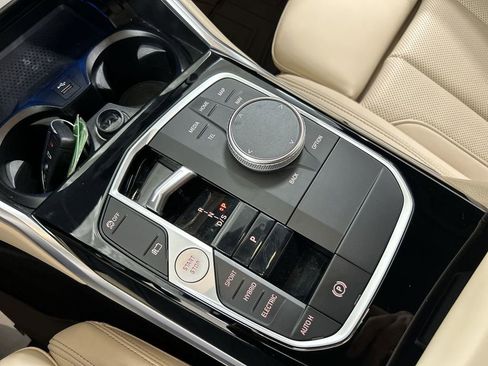 Used 2023 BMW 330e xDrive image 18