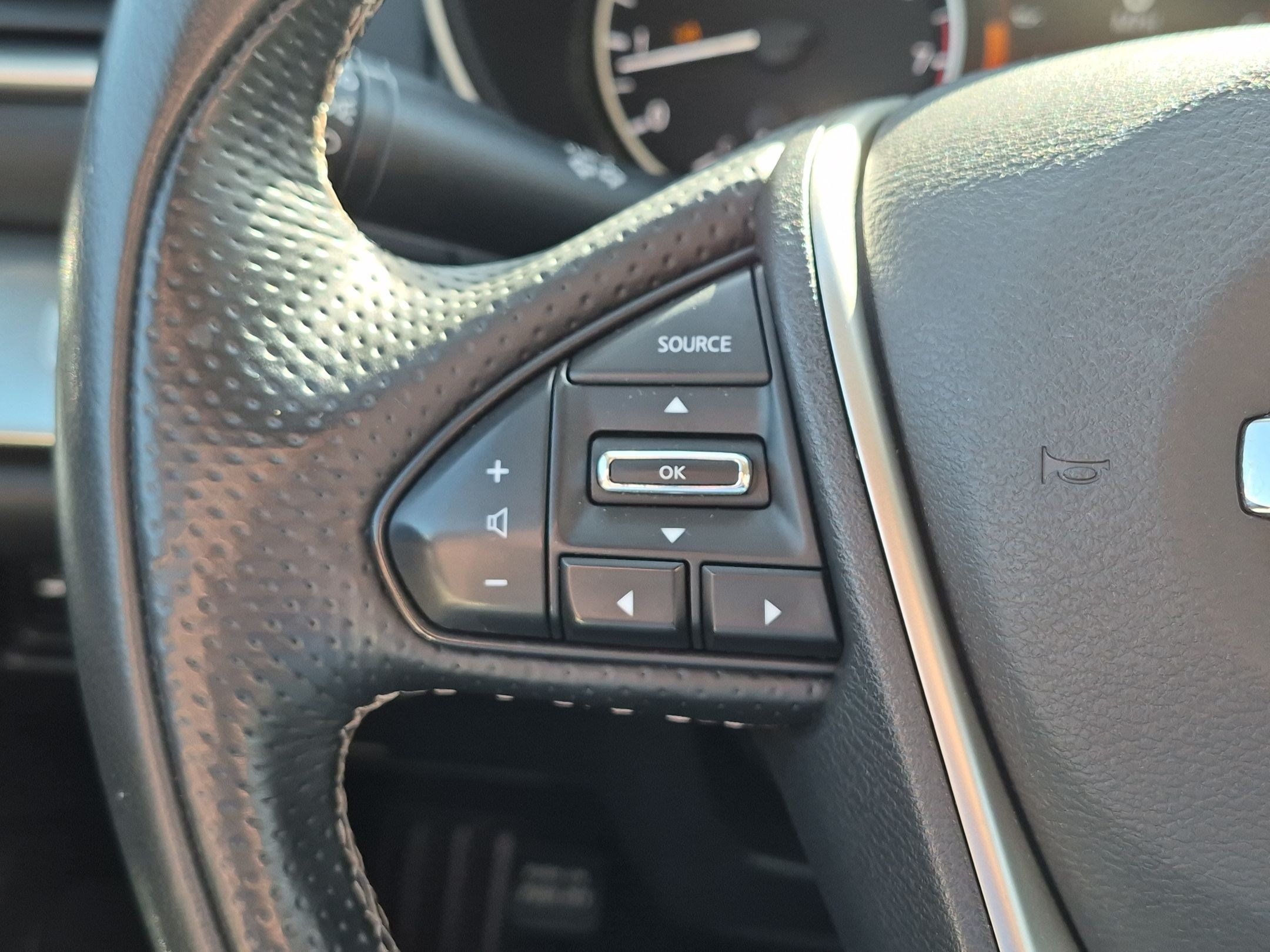 Used 2022 Nissan Maxima SV w/ Floor Mat Group FWD image 17
