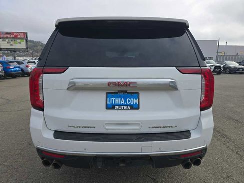 Used 2021 GMC Yukon XL Denali w/ Advanced Technology Package image 4