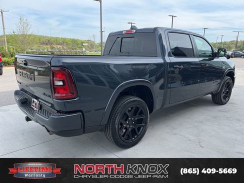 New 2026 RAM 1500 Laramie AWD/4WD image 19