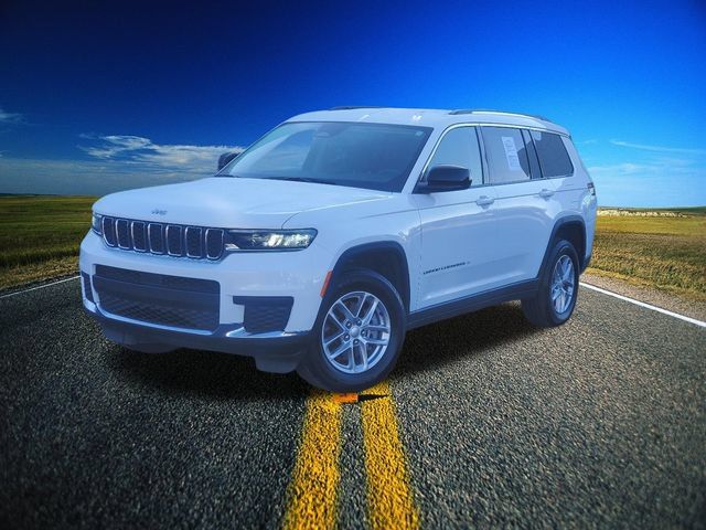 Used 2022 Jeep Grand Cherokee L Laredo w/ Luxury Tech Group I AWD/4WD image 28