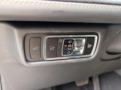 New 2026 Lincoln Aviator AWD image 13