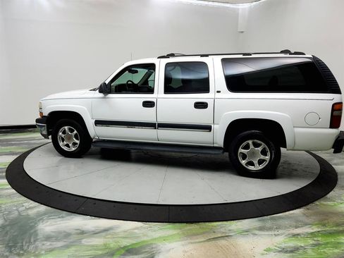 Used 2001 Chevrolet Suburban LS w/ LS Preferred Equipment Group RWD image 8