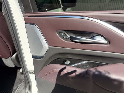 Used 2022 Cadillac Escalade Sport Platinum AWD/4WD image 39