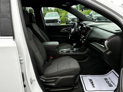 Used 2022 Chevrolet Traverse LT AWD/4WD image 28