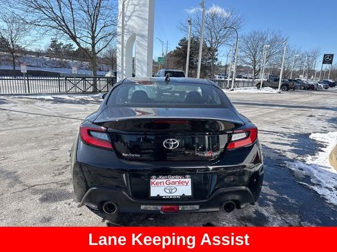 Certified 2022 Toyota GR86 image 6