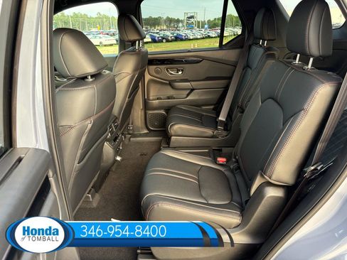 New 2026 Honda Pilot TrailSport image 17