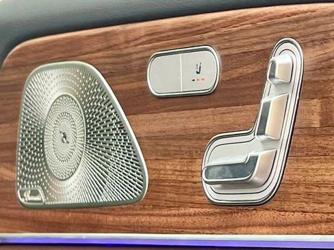 Used 2024 Mercedes-Benz GLS 450 4MATIC image 18