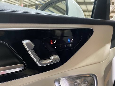 Used 2024 Mercedes-Benz GLC 300 4MATIC image 10