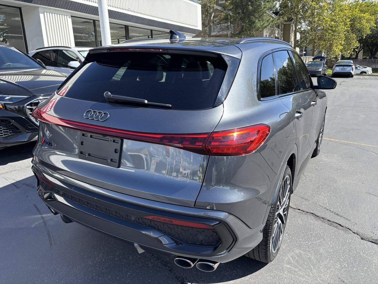 Used 2025 Audi SQ5 Premium Plus w/ Premium Plus Package AWD/4WD image 12