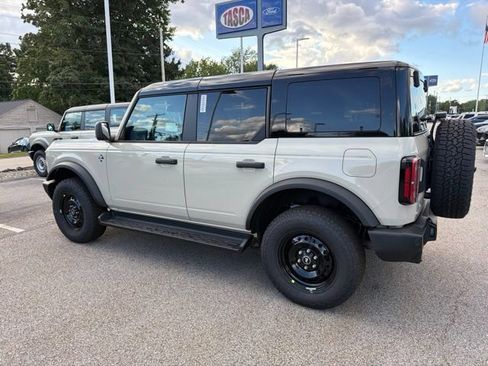 New 2026 Ford Bronco Outer Banks AWD/4WD image 5