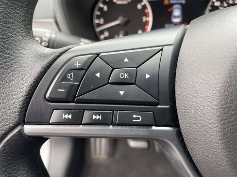 Used 2024 Nissan Altima 2.5 SV image 20