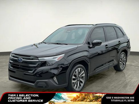Used 2025 Subaru Forester Touring w/ Popular Package - Touring AWD/4WD image 2
