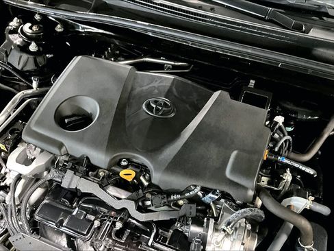 Used 2024 Toyota Camry SE w/ Cold Weather Package AWD/4WD image 33