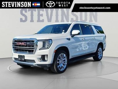 Used 2022 GMC Yukon XL SLT w/ SLT Luxury Package