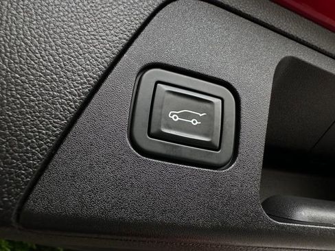 Used 2019 Buick Envision Premium w/ Driver Confidence Package image 40