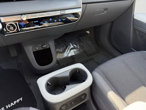 Certified 2024 Hyundai Ioniq 5 SEL RWD image 13