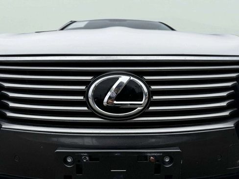 Used 2015 Lexus LS 460 image 12