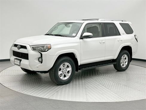 Used 2016 Toyota 4Runner SR5 Premium image 1