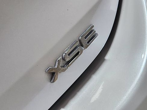 Used 2023 Toyota Highlander XSE FWD image 26