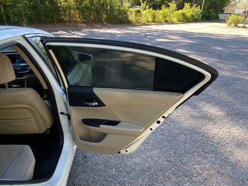 Used 2013 Honda Accord EX image 45