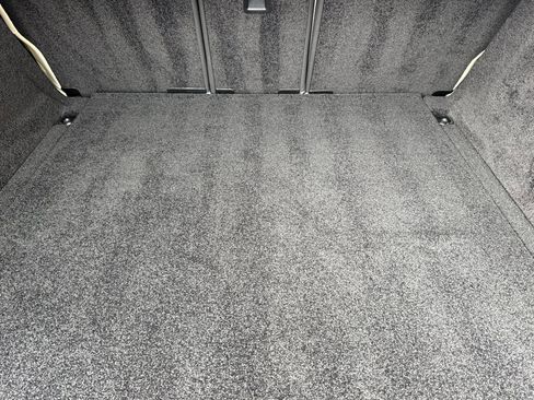 Used 2023 Land Rover Range Rover SE image 16