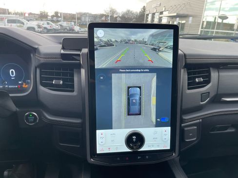 Used 2022 Ford Expedition Max Platinum image 12