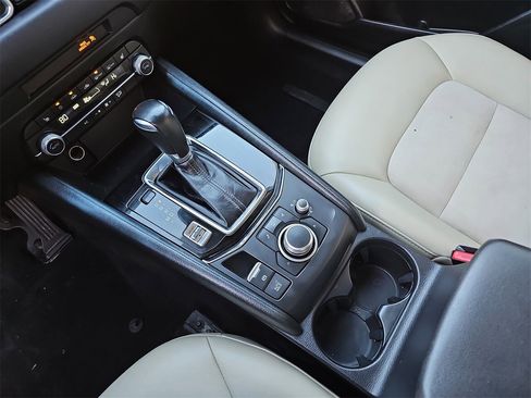 Used 2021 MAZDA CX-5 Touring image 24