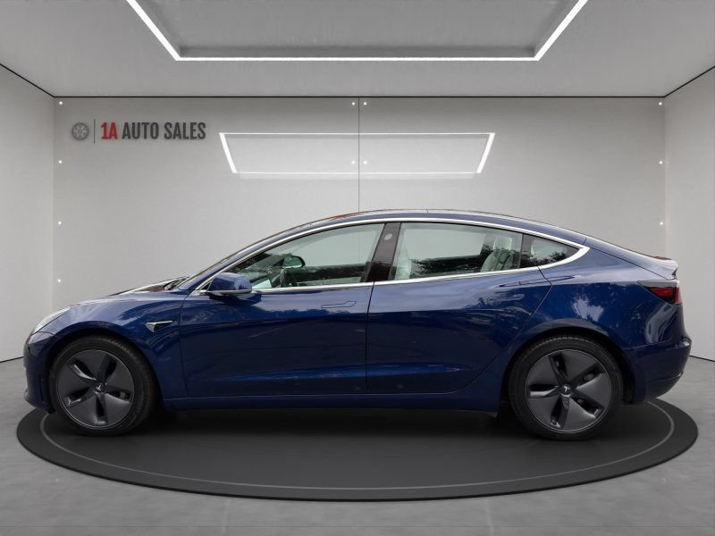 Used 2018 Tesla Model 3 Long Range AWD/4WD image 2
